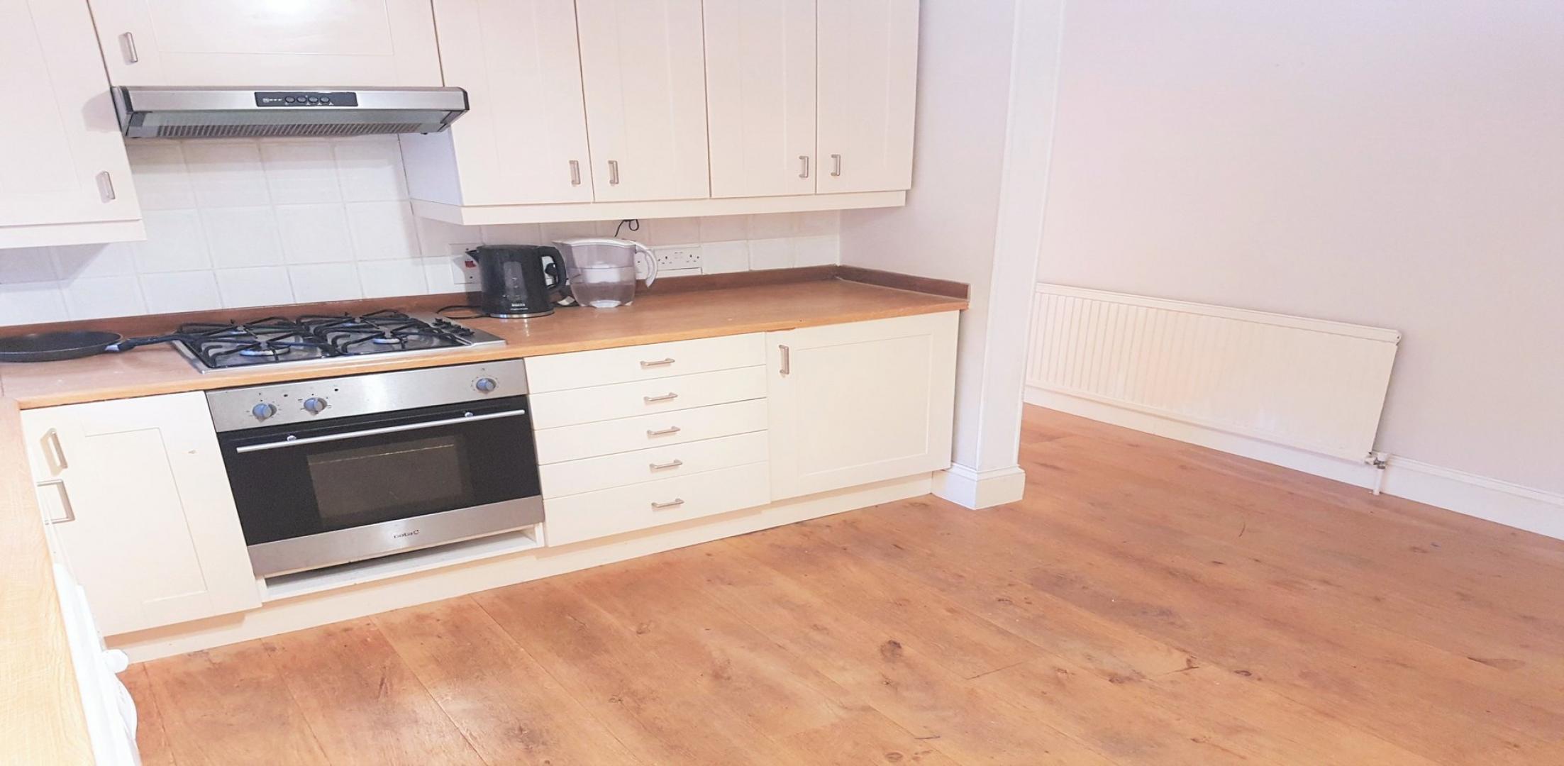 			NEW INSTRUCTION, 2 Bedroom, 1 bath, 1 reception Flat			 Victoria Road, QUEENS PARK / KILBURN