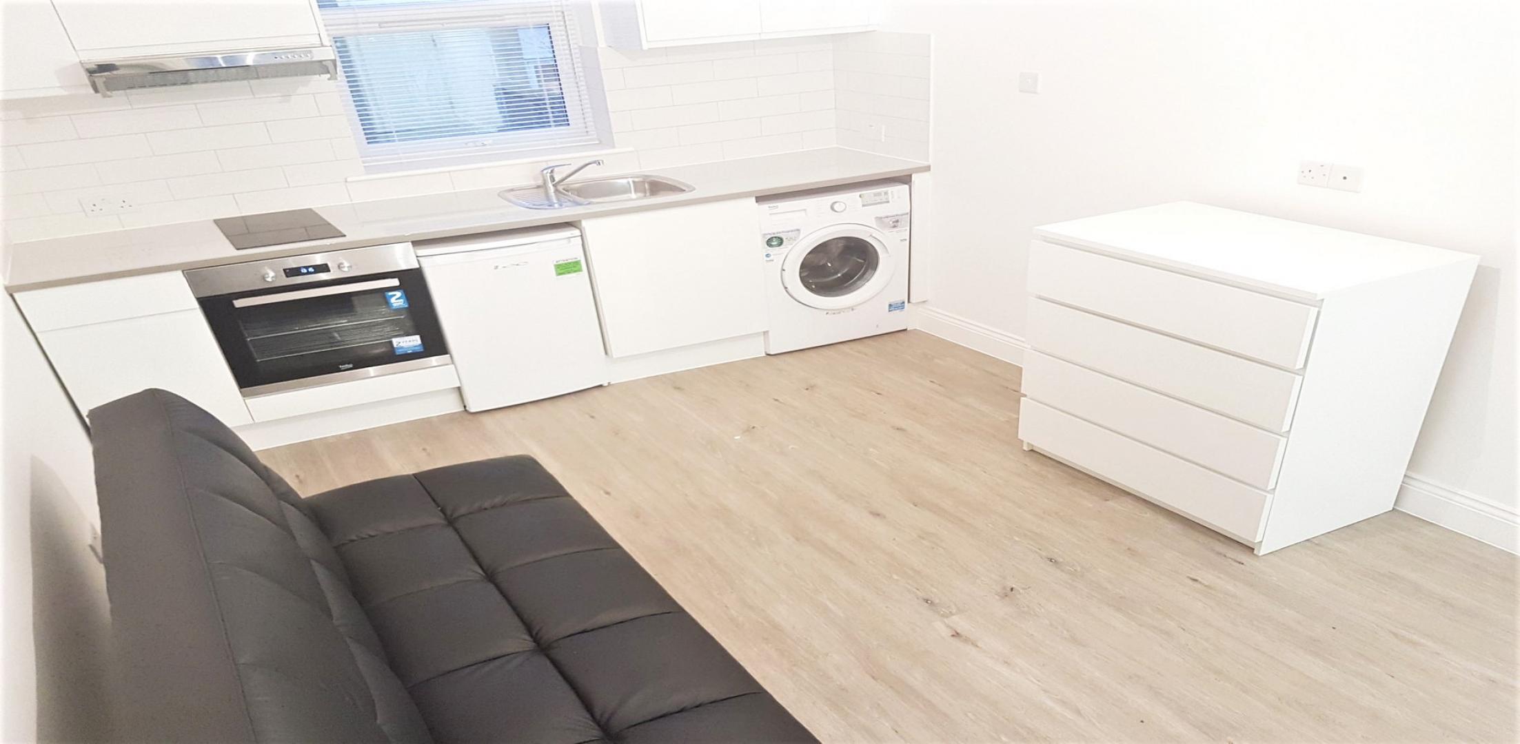 			GAS, WATER and ELECTRICITY INCLUDED, Studio Apartment, 1 bath, 1 reception Apartment			 Roderick Road, HAMPSTEAD / BELSIZE PARK