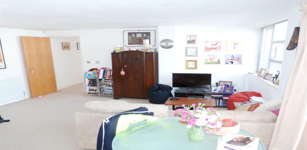 			NEW INSTRUCTION, 1 Bedroom, 1 bath, 1 reception Flat			 Warfield Road  , KENSAL GREEN