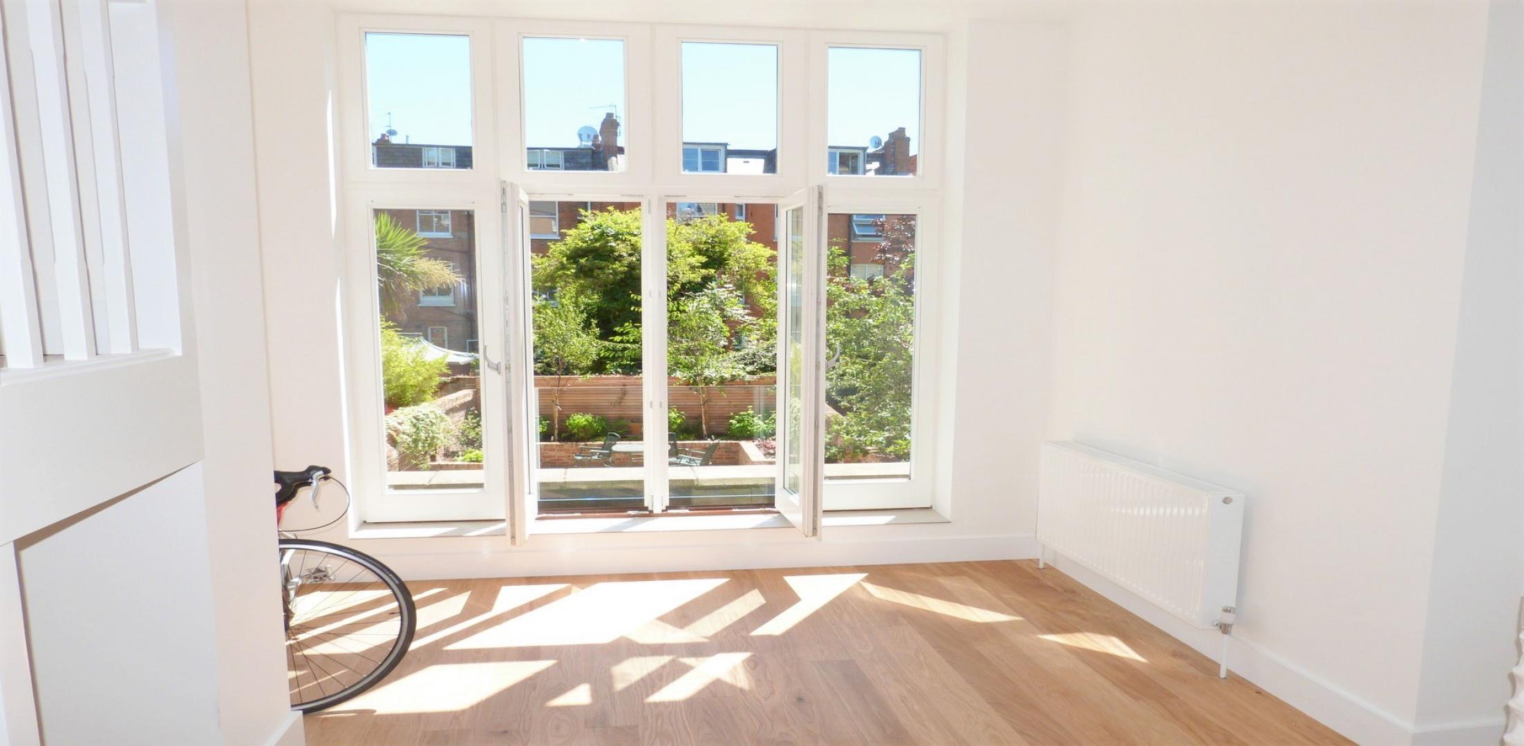 			2 Bedroom, 1 bath, 1 reception Flat			 Broadhurst Gardens, WEST HAMPSTEAD