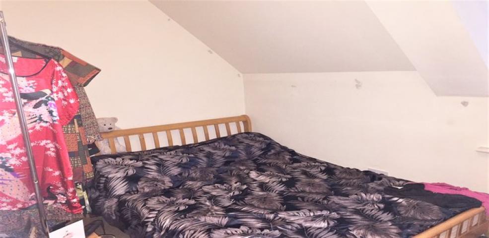 			NEW INSTRUCTION, 3 Bedroom, 1 bath, 1 reception Flat			 Minster Road, WEST HAMPSTEAD