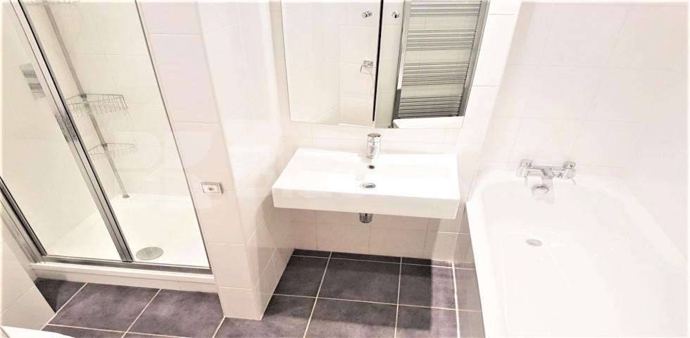 			1 Bedroom, 1 bath, 1 reception Flat			 Brook Green , Hammersmith