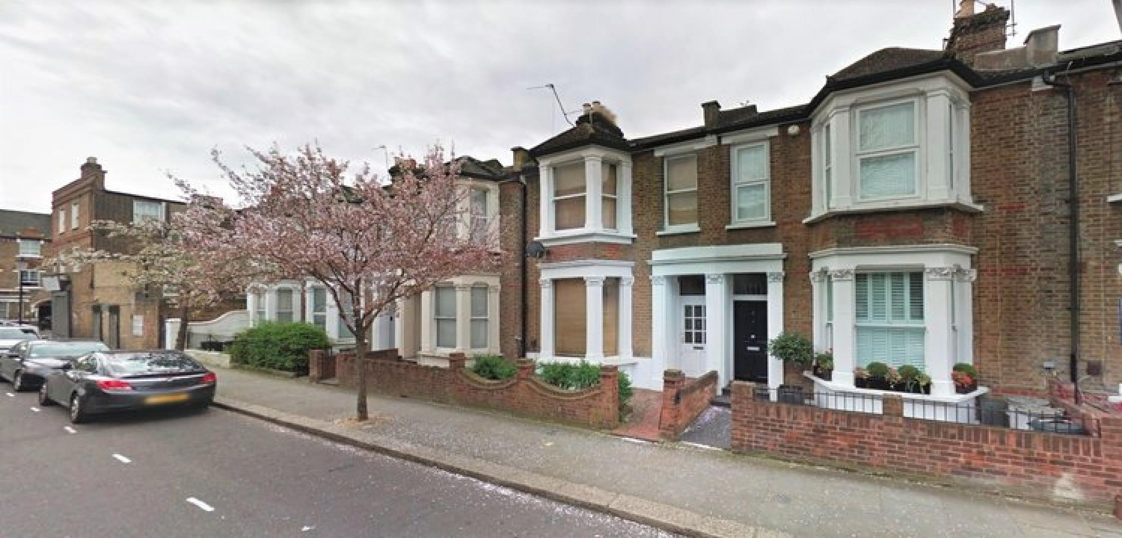 			NEW INSTRUCTION (Private Garden), 4 Bedroom, 1 bath, 1 reception House			 Brewster Gardens, LADBROKE GROVE