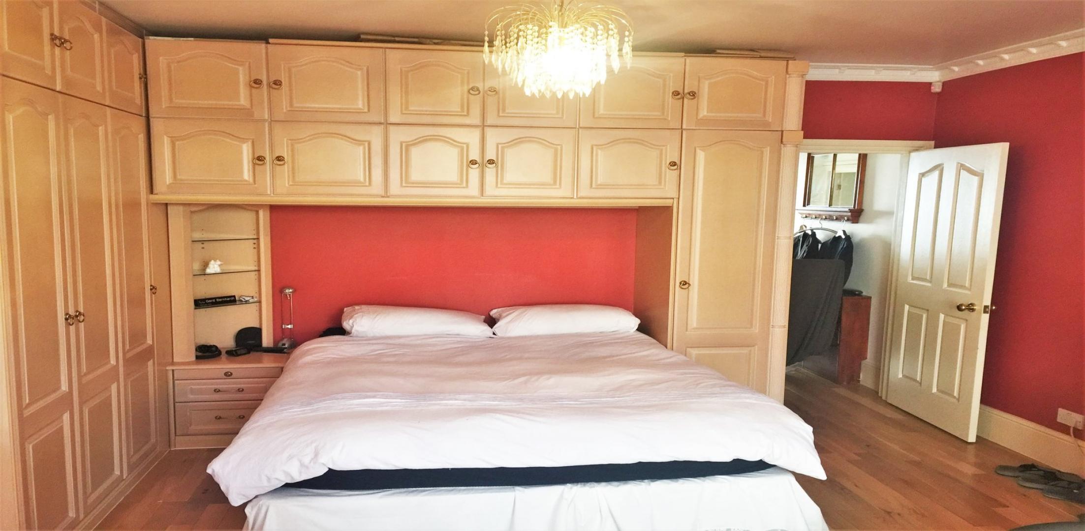 			NEW INSTRUCTION, 1 Bedroom, 1 bath, 1 reception Flat			 Broadhurst Gardens, WEST HAMPSTEAD