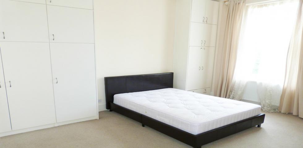 			NEW INSTRUCTION, 1 Bedroom, 1 bath, 1 reception Flat			 Priory Road, WEST/SOUTH HAMPSTEAD