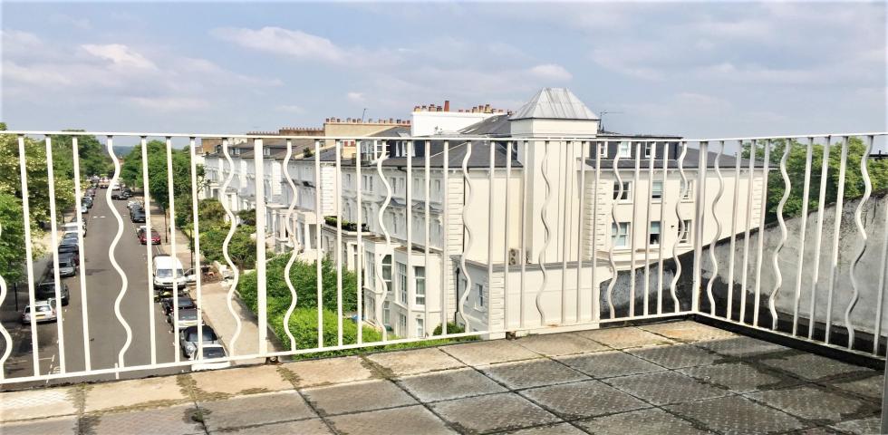 			NEWLY REFURBISHED, 1 Bedroom, 1 bath, 1 reception Flat			 Belsize Park Gardens, BELSIZE PARK