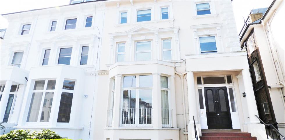 			NEWLY REFURBISHED, 1 Bedroom, 1 bath, 1 reception Flat			 Belsize Park Gardens, BELSIZE PARK
