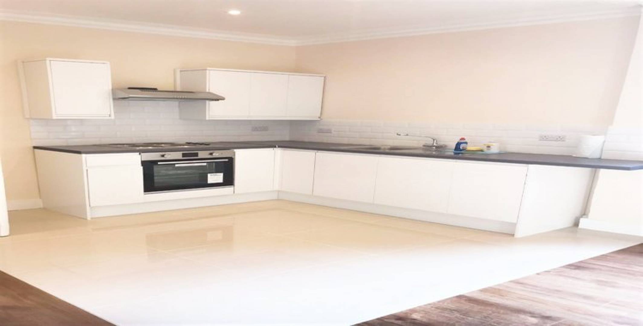 			NEW INSTRUCTION, 3 Bedroom, 1 bath, 1 reception Flat			 High Road, WILLESDEN GREEN