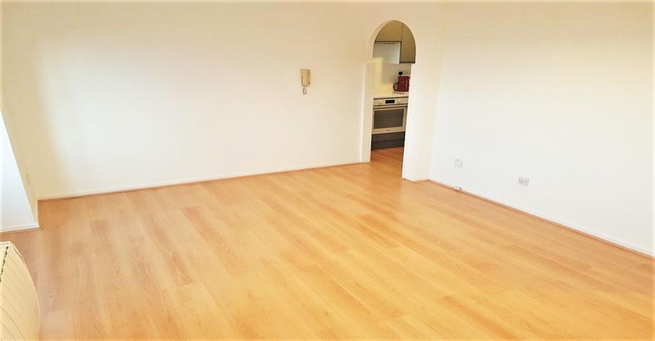 			LET, 1 Bedroom, 1 bath, 1 reception Apartment			 Woodvale Way, CRICKLEWOOD