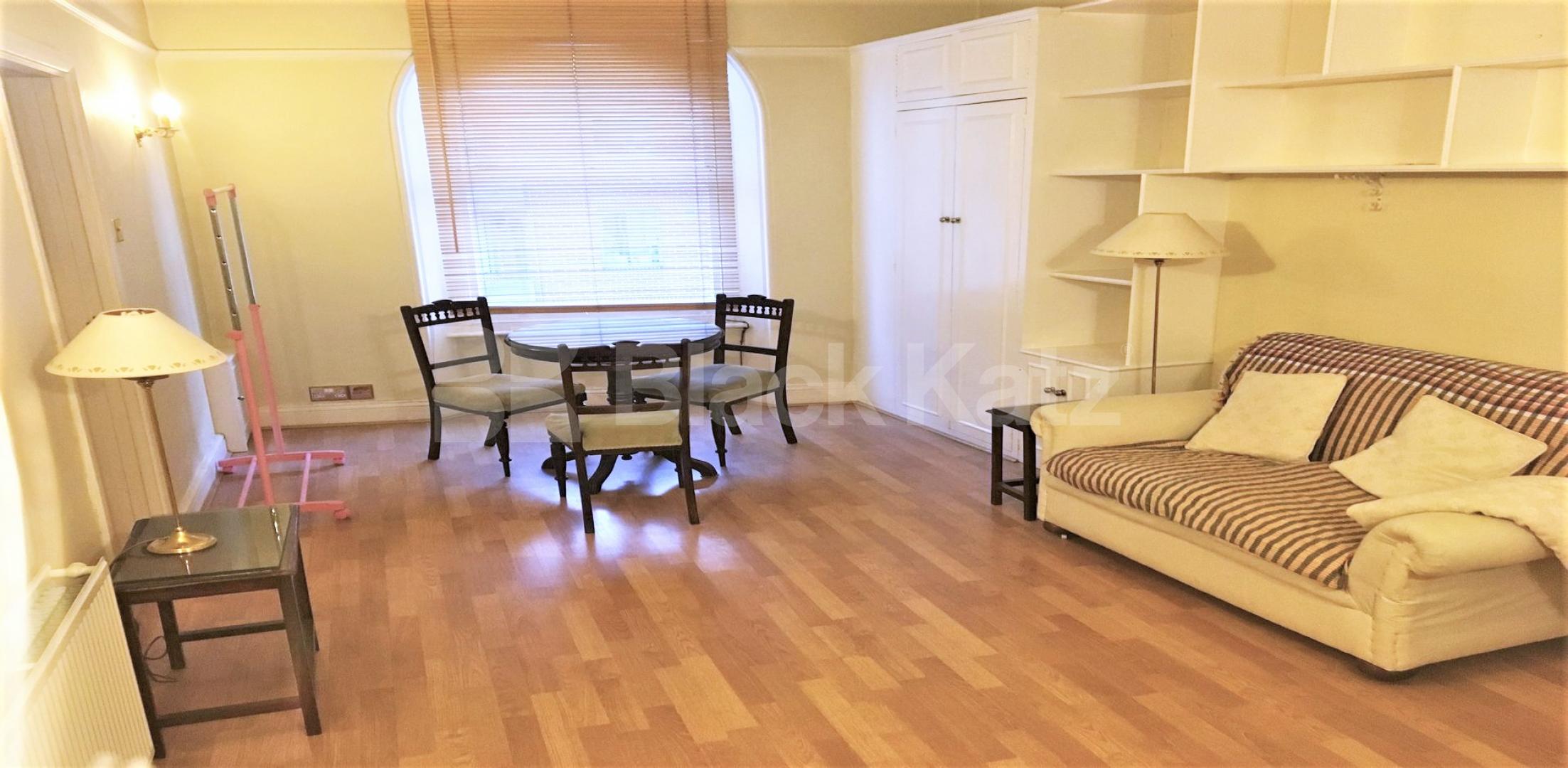 			COUNCIL TAX and WATER INCLUDED, Studio Apartment, 1 bath, 1 reception Flat			 Emperors Gate, GLOUCESTER ROAD