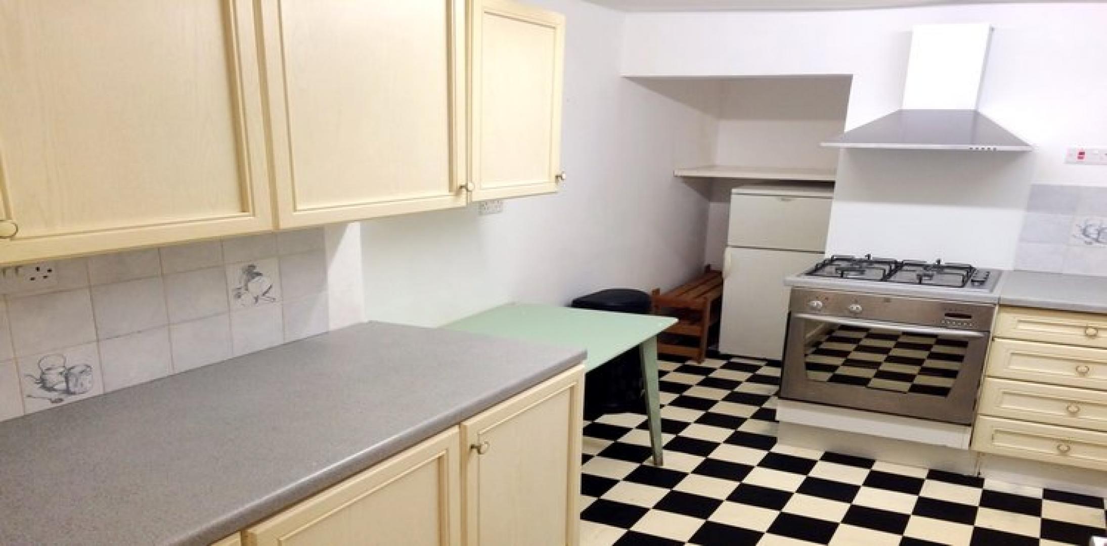 			NO ADMINISTRATION FEES, 1 Bedroom, 1 bath, 1 reception Flat			 Marylands Road, MAIDA VALE