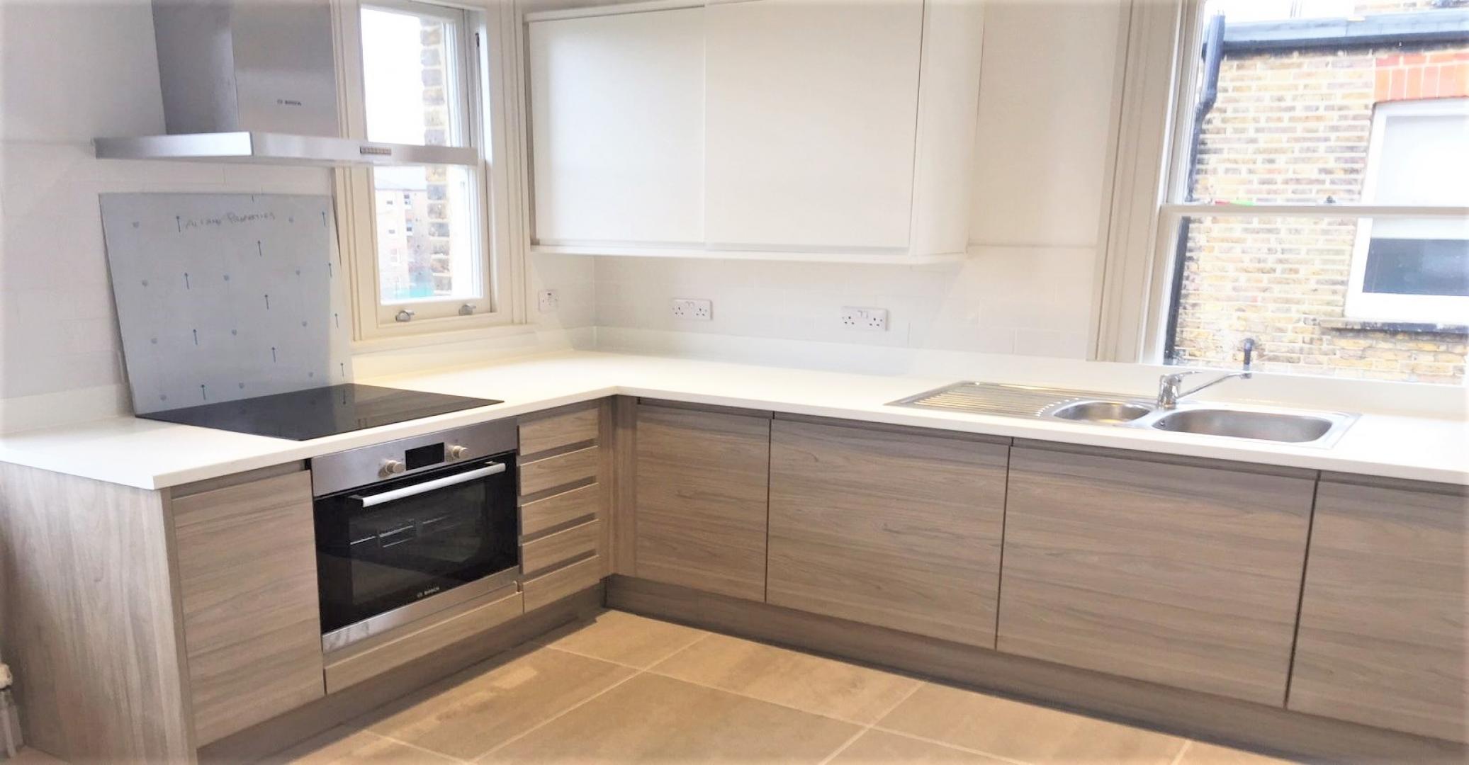 			RECENTLY REFURBISHED , 3 Bedroom, 1 bath, 1 reception Flat			 Castellain Road, MAIDA VALE