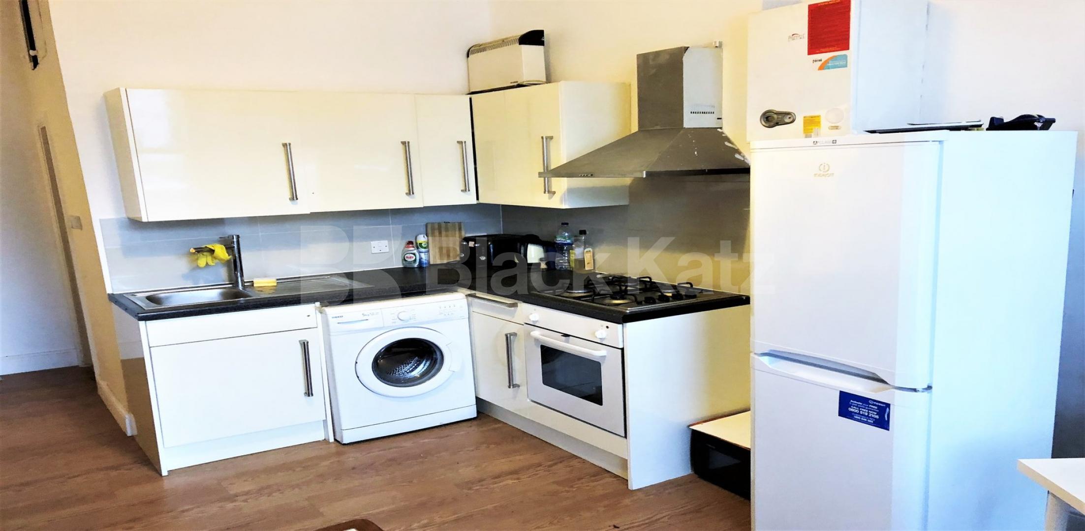 Sophisticated and modern design 1 Bedroom, Furnished Flat in Anson Road NW2