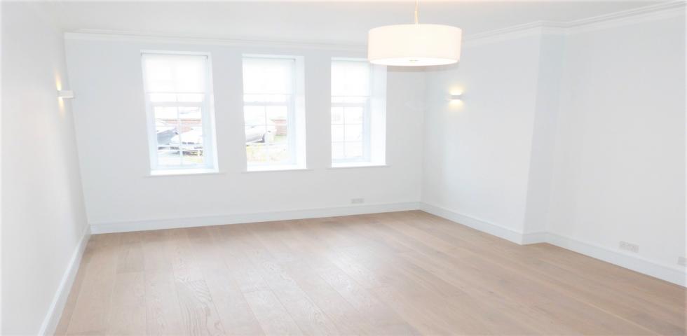 			2 Bedroom, 1 bath, 1 reception Flat			 Finchley Road, FINCHLEY ROAD/ WEST HAMPSTEAD
