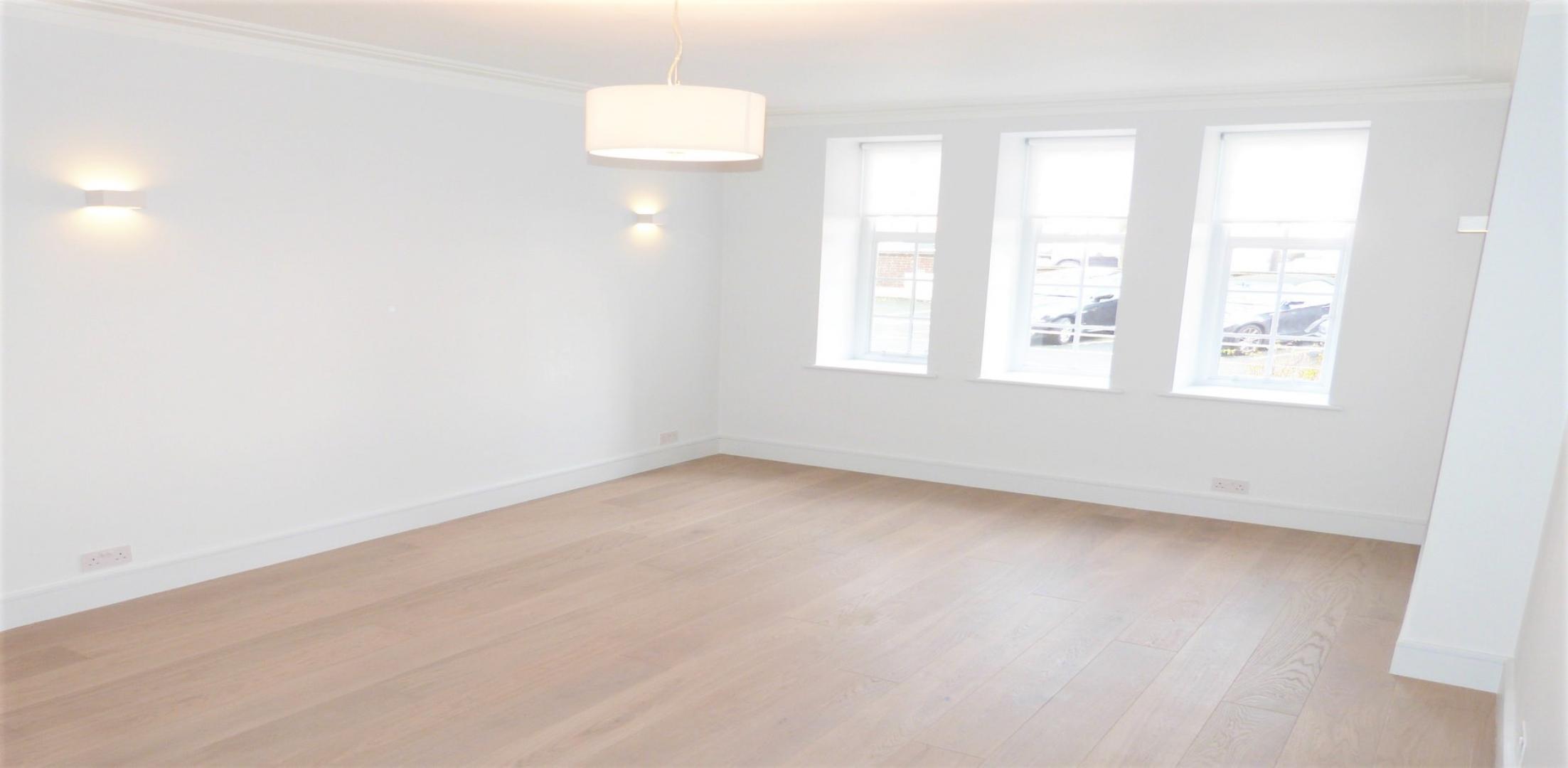 			2 Bedroom, 1 bath, 1 reception Flat			 Finchley Road, FINCHLEY ROAD/ WEST HAMPSTEAD