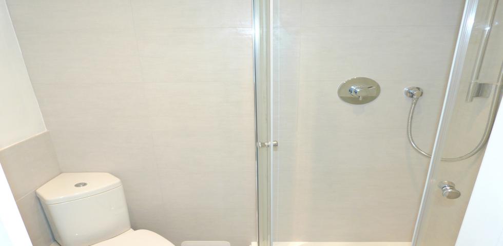 			3 Bedroom, 1 bath, 1 reception Flat			 Viceroy Close, EAST FINCHLEY