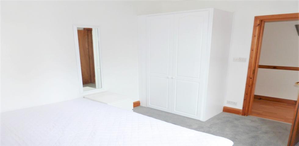 			NEW INSTRUCTION (Private Garden), 3 Bedroom, 1 bath, 1 reception Flat			 Grosvenor Gardens, WILLESDEN GREEN