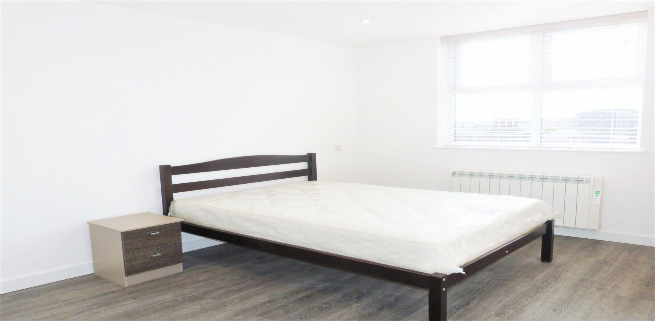 			NEW INSTRUCTION-NEWLY REFURBISHED , 2 Bedroom, 1 bath, 1 reception Flat			 Finchley Road, FINCHLEY ROAD / HAMPSTEAD