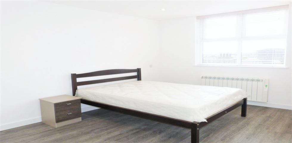 			NEW INSTRUCTION-NEWLY REFURBISHED , 2 Bedroom, 1 bath, 1 reception Flat			 Finchley Road, FINCHLEY ROAD / HAMPSTEAD