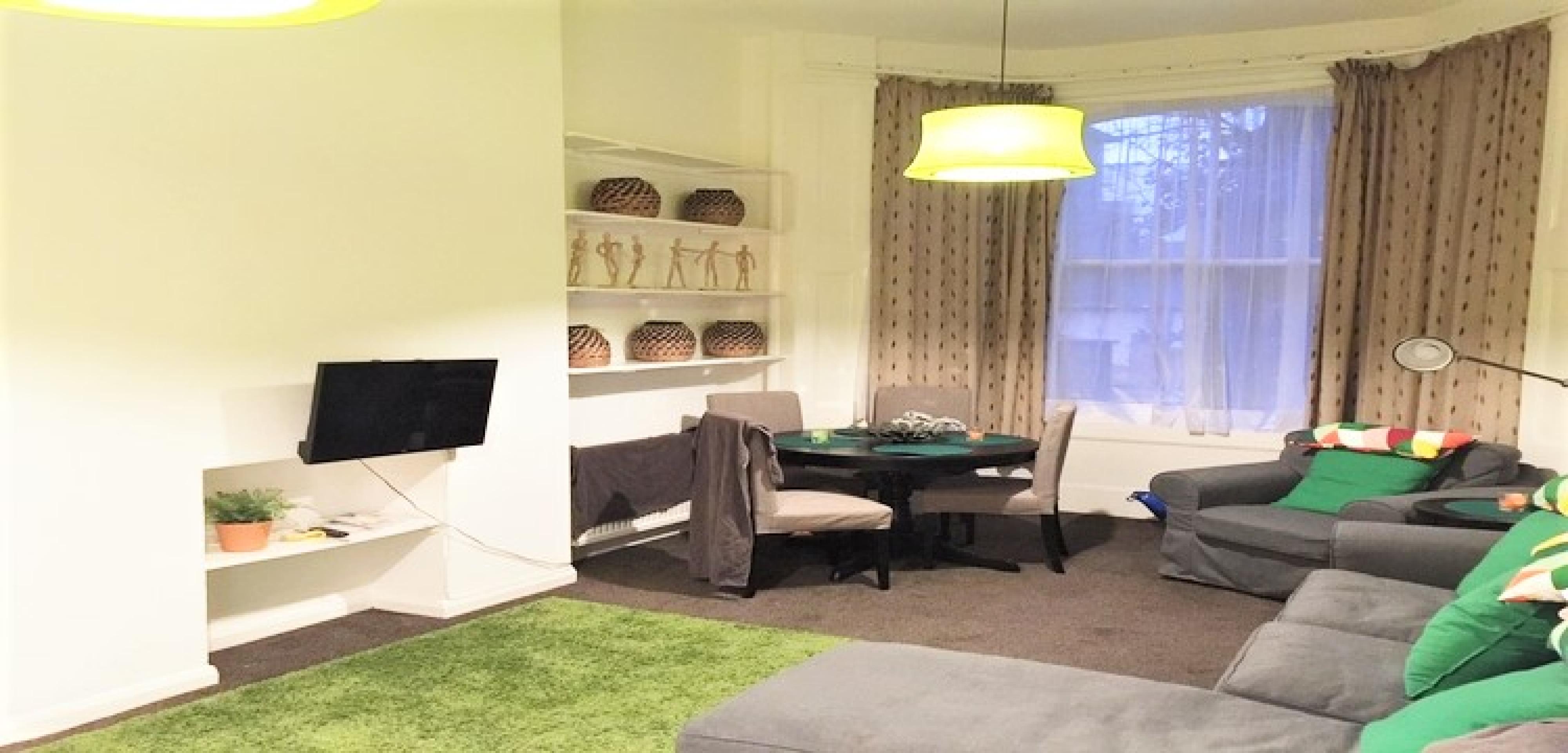 			2 Bedroom, 1 bath, 1 reception Apartment			 Aldridge Road Villas , WESTBOURNE PARK  W11