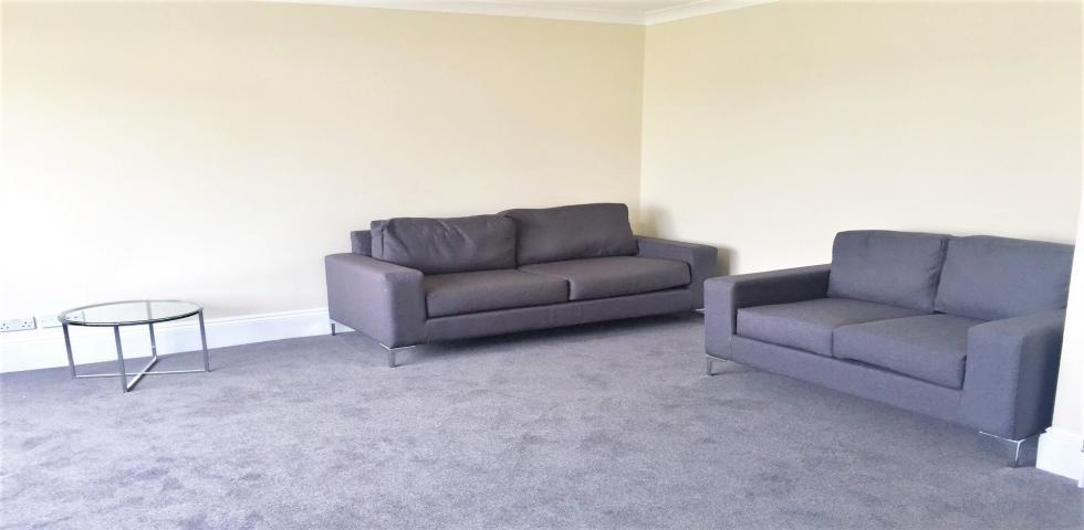 			NEWLY REFURBISHED, 1 Bedroom, 1 bath, 1 reception Flat			 Belsize Park Gardens, BELSIZE PARK