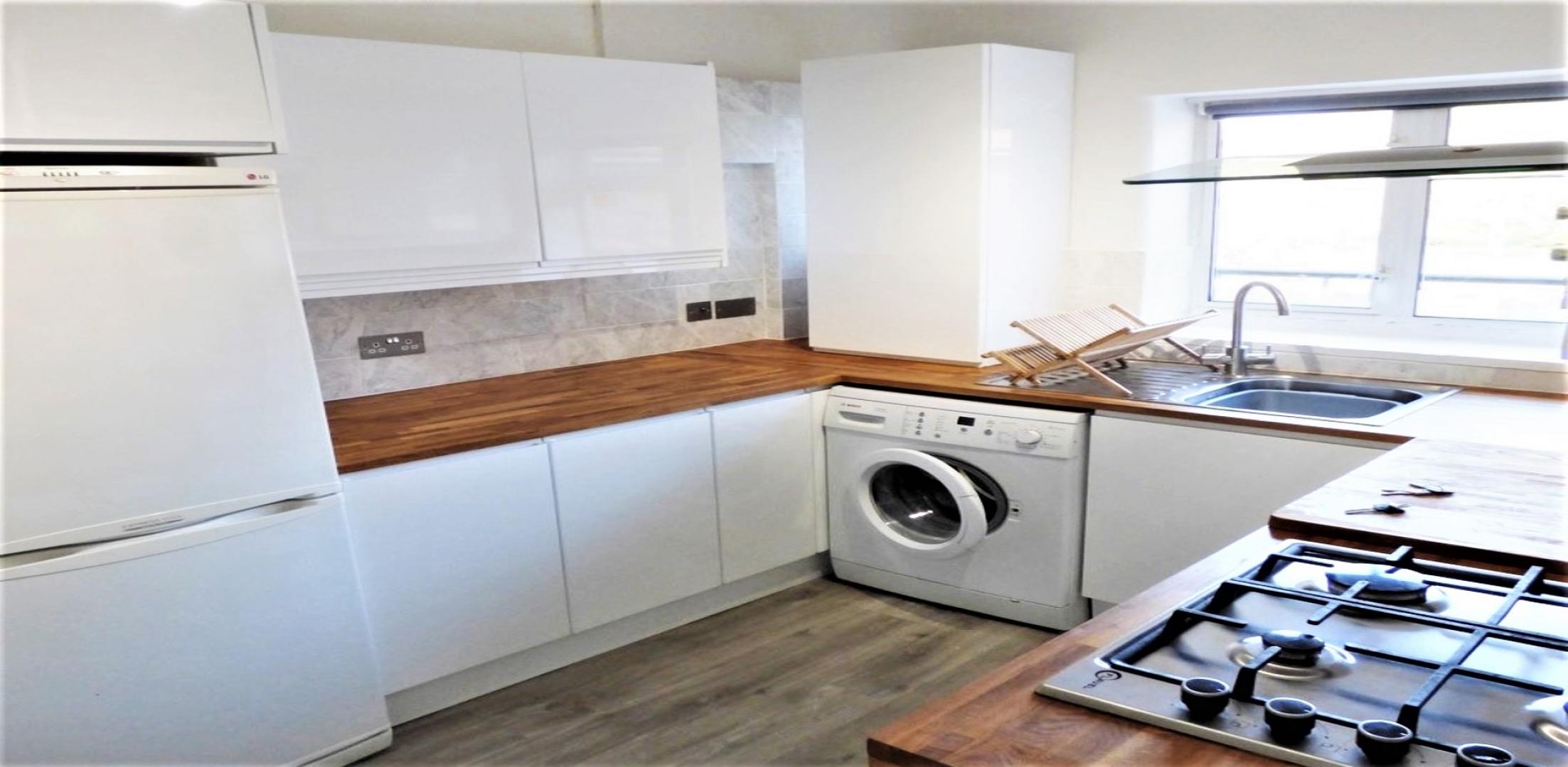 			2 Bedroom, 1 bath, 1 reception Flat			 Westcroft Way , CRICKLEWOOD