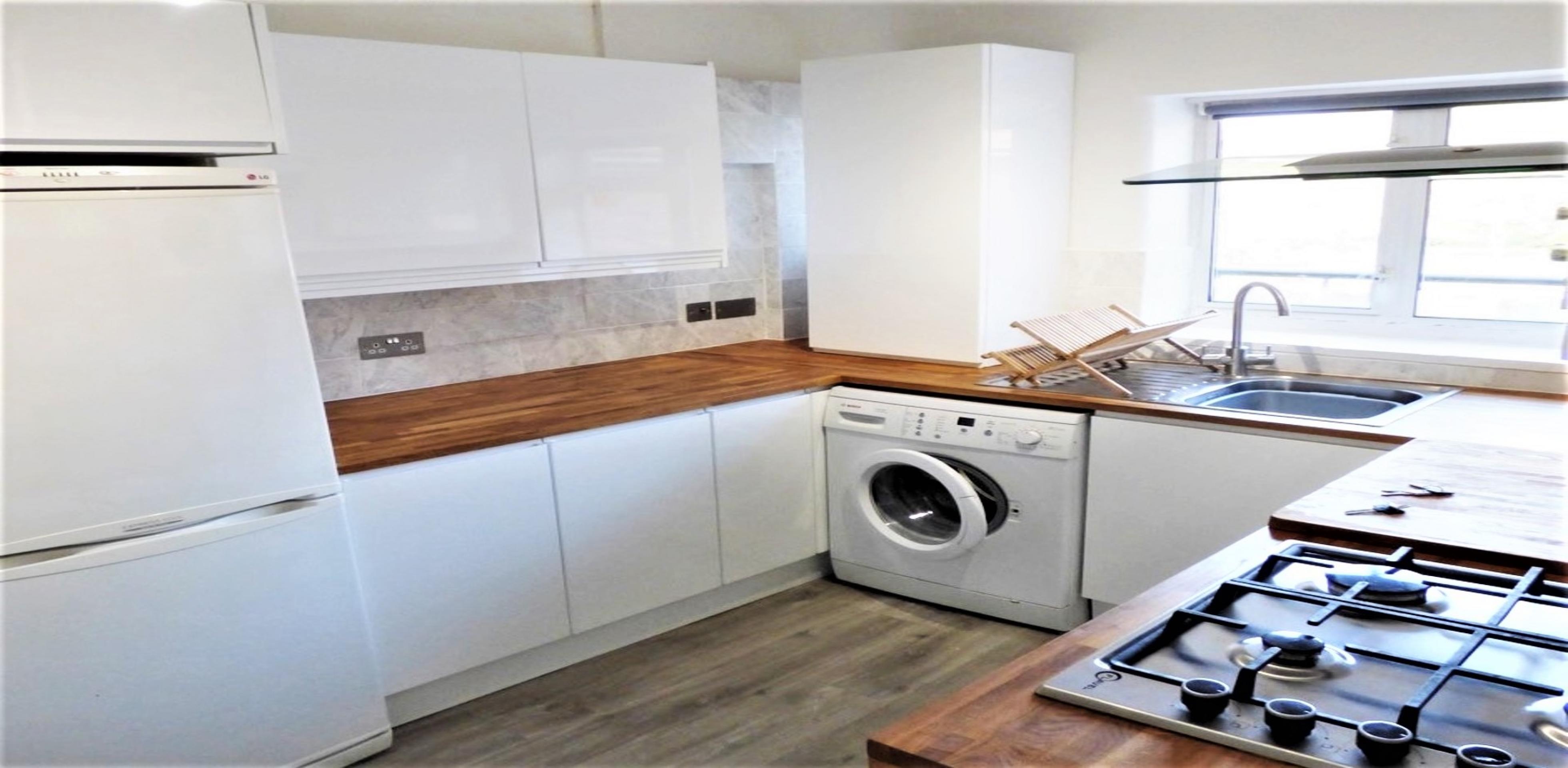 			2 Bedroom, 1 bath, 1 reception Flat			 Westcroft Way , CRICKLEWOOD NW2