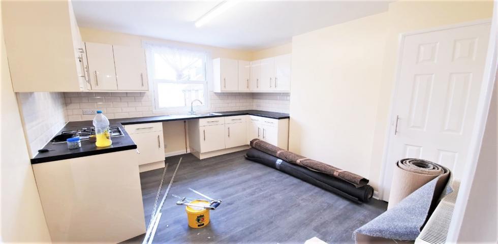 			3 Bedroom, 1 bath, 1 reception Apartment			 Compton Road, KENSAL RISE
