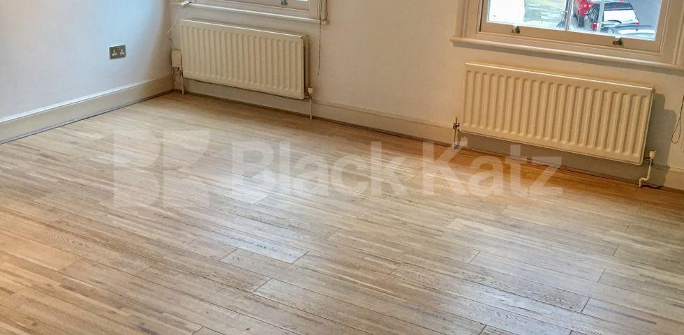 			UNDER OFFER , 2 Bedroom, 1 bath, 1 reception Flat			 Southolm Street, Battersea