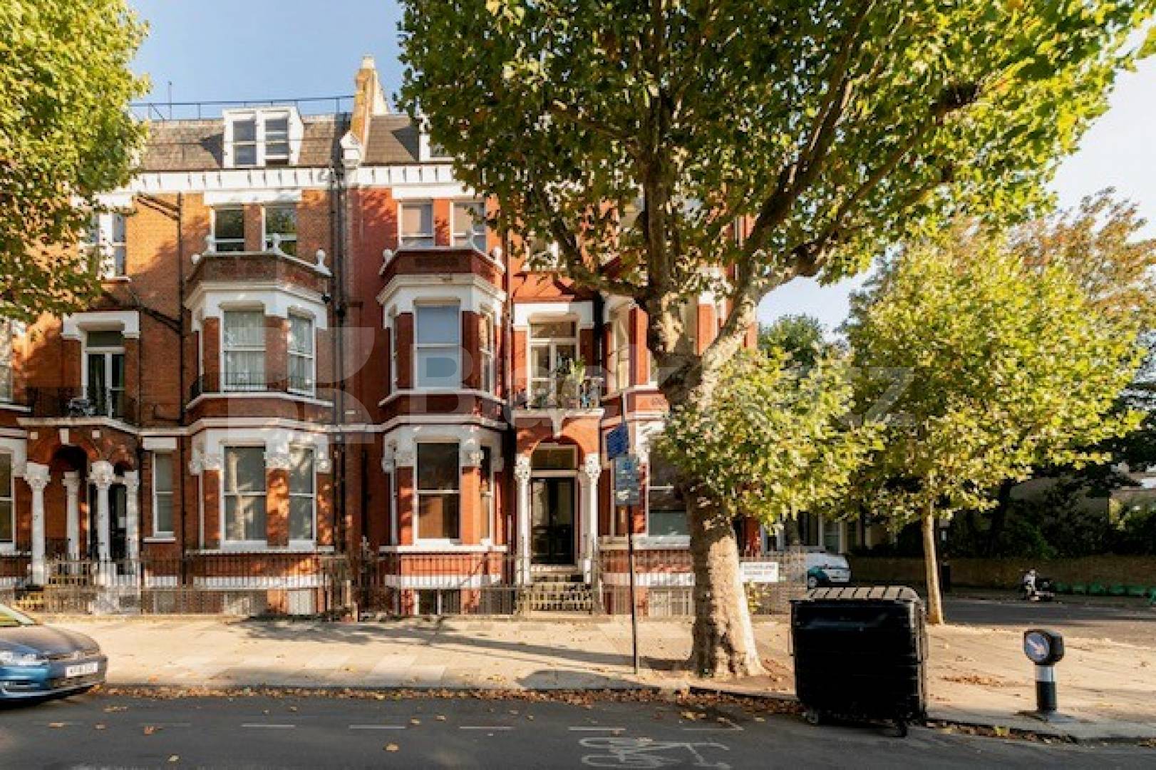 Fantastic studio/1 bed with a mezzanine level bedroom in Maida Vale Sutherland Avenue, Maida Vale