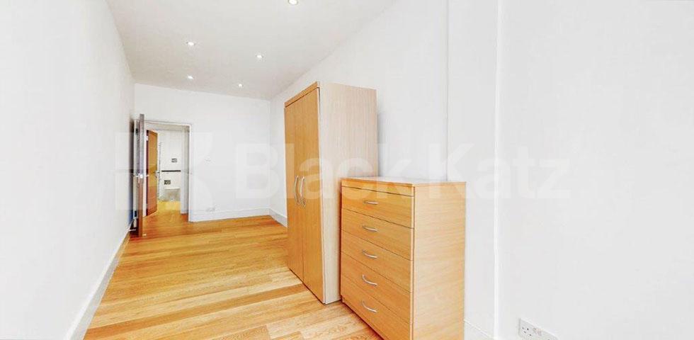 			NEW INSTRUCTION!, 2 Bedroom, 1 bath, 1 reception Flat			 South Hill Park, HAMPSTEAD