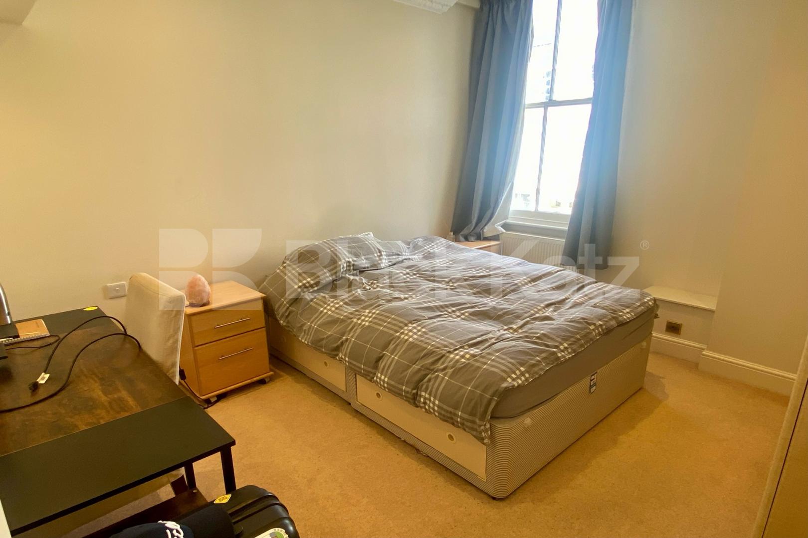 Large, bright and airy three bedroom, two bathroom flat Sussex Street, Pimlico / Victoria