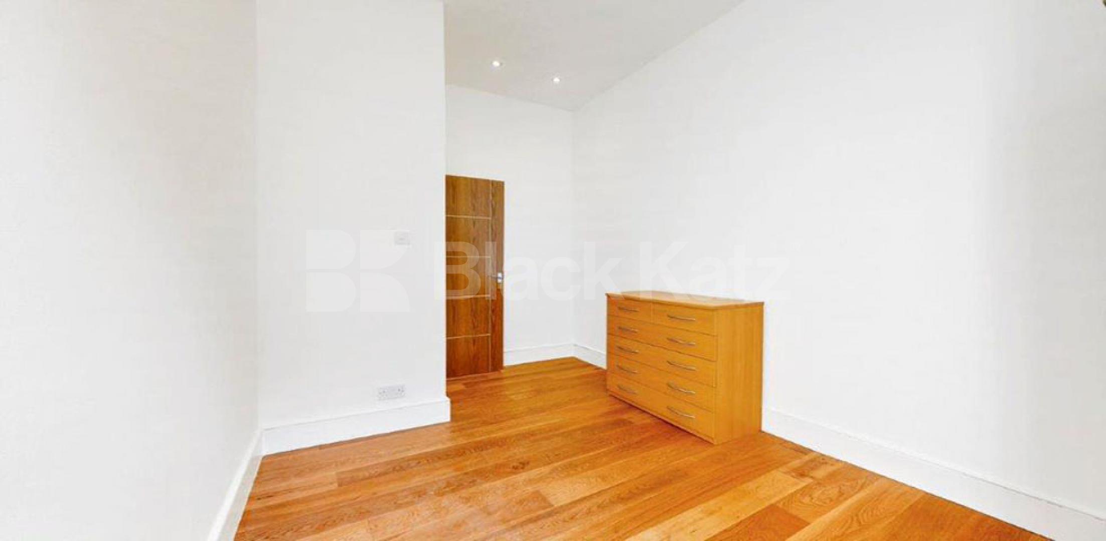 			NEW INSTRUCTION!, 2 Bedroom, 1 bath, 1 reception Flat			 South Hill Park, HAMPSTEAD
