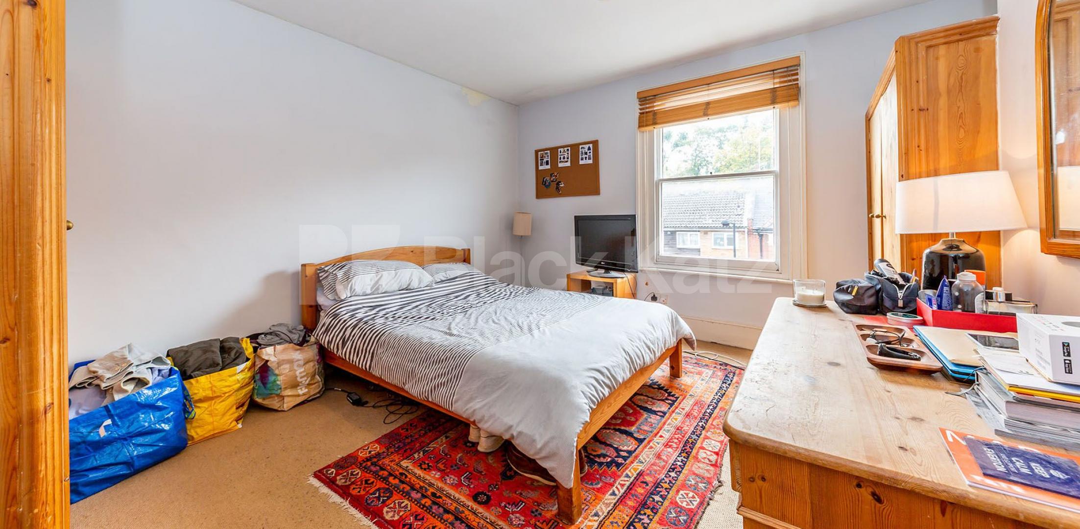 			Lovely 3 bedroom flat close to transport , 3 Bedroom, 1 bath, 1 reception Flat			 Palace Gates Road, ALEXANDRA PALACE