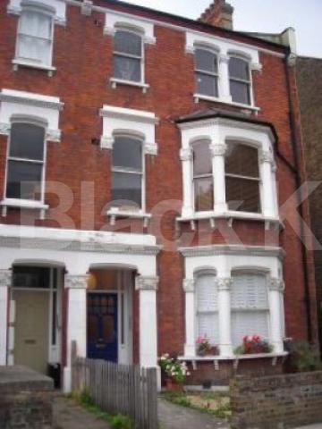 			2 Bedroom, 1 bath, 1 reception Flat			 Saltram Crescent, MAIDA VALE