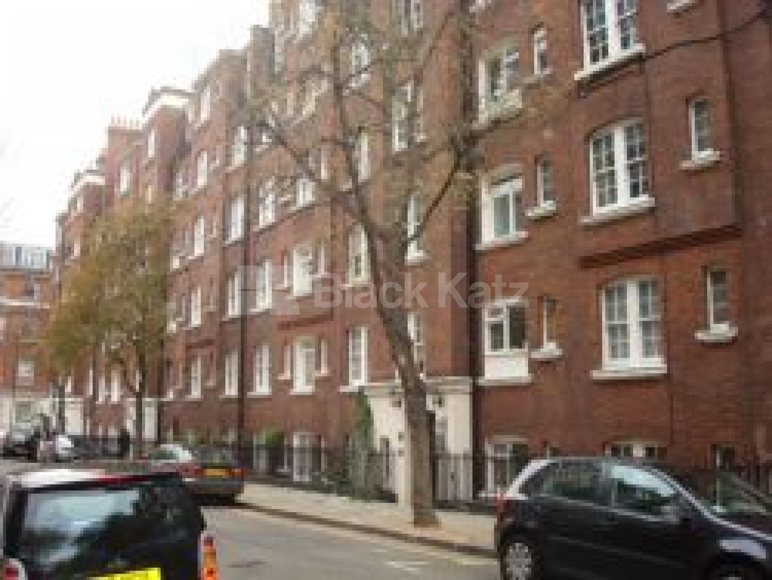			LOCATION LOCATION LOCATION!, 2 Bedroom, 1 bath, 1 reception Flat			 Sandwich street, RUSSELL SQUARE WC1H