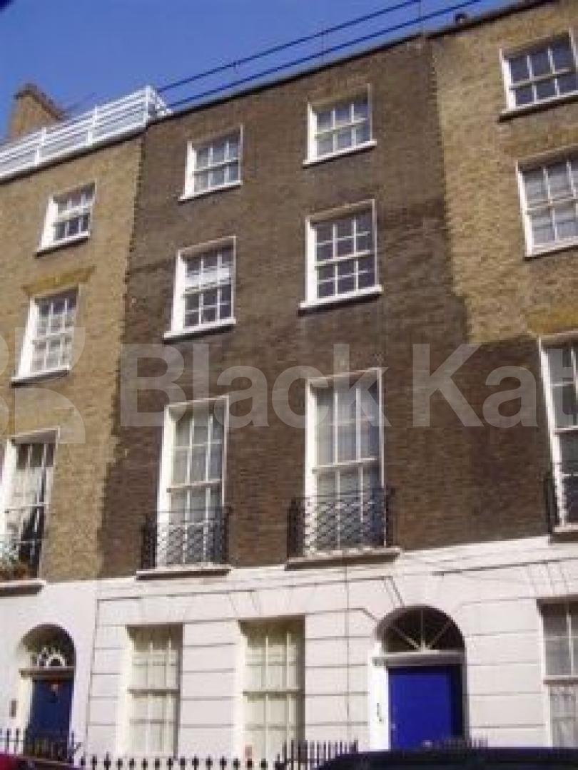 			Studio Apartment, 1 bath, 1 reception Flat			 Sandwich Street  (room), RUSSELL SQUARE WC1