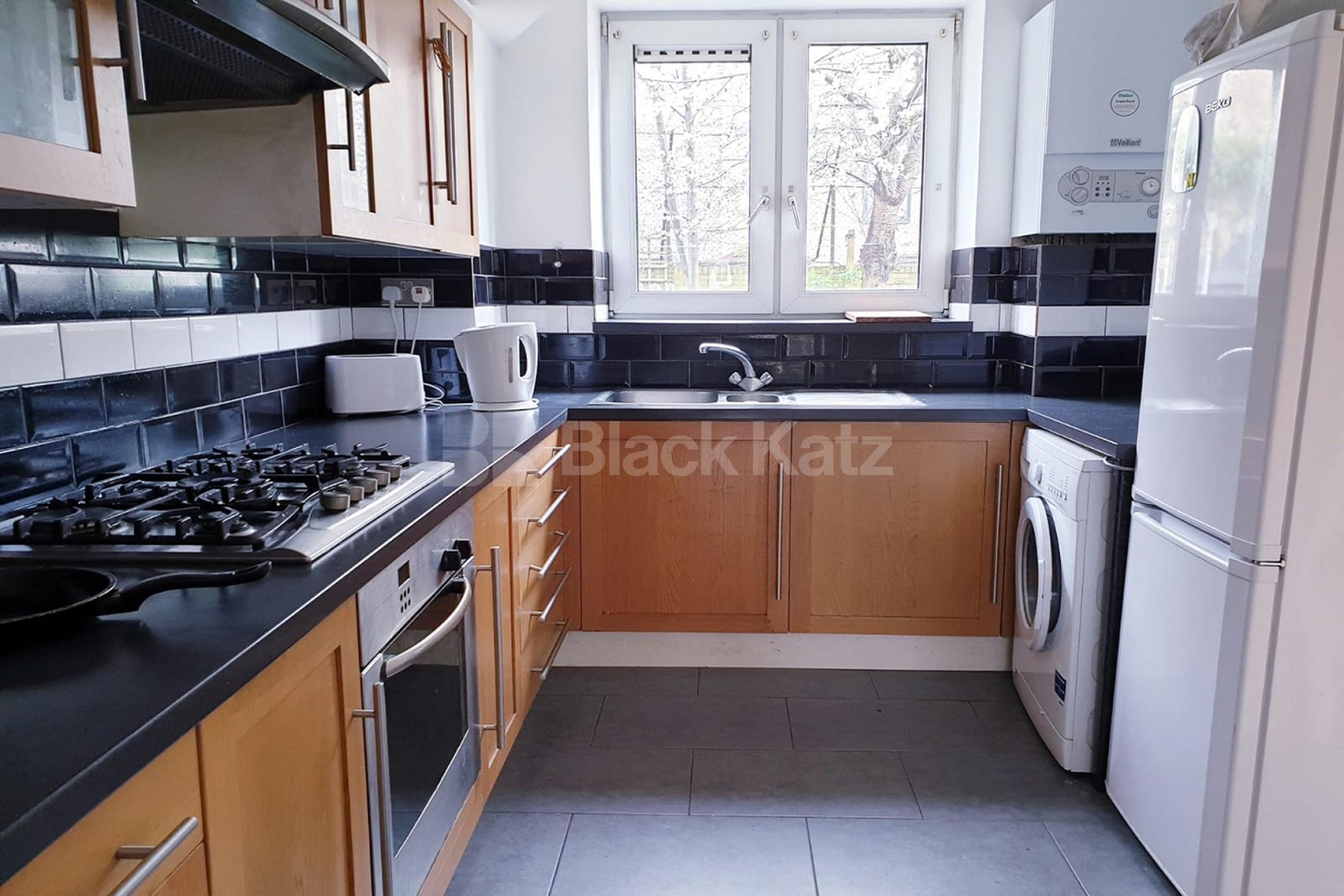 Four double bedroomed duplex apartment with charming garden   Saracen Street, Westferry  E14