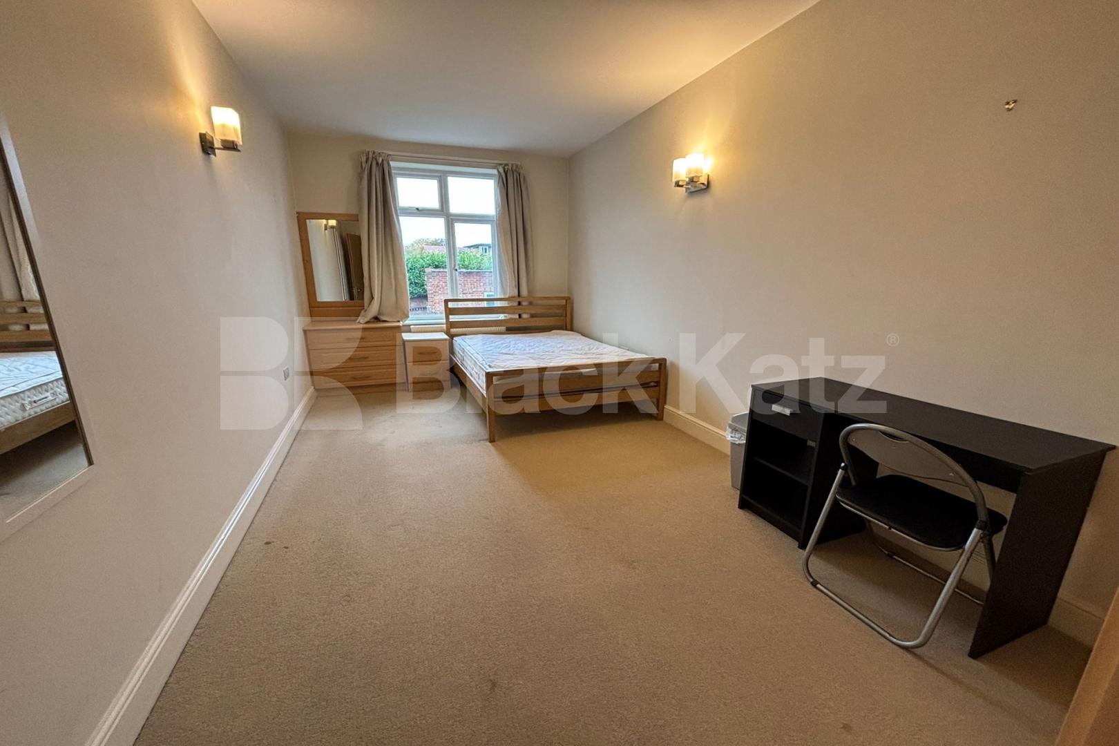 Generous three bedroomed, two bathroomed period conversion   Farnan Road  , Streatham