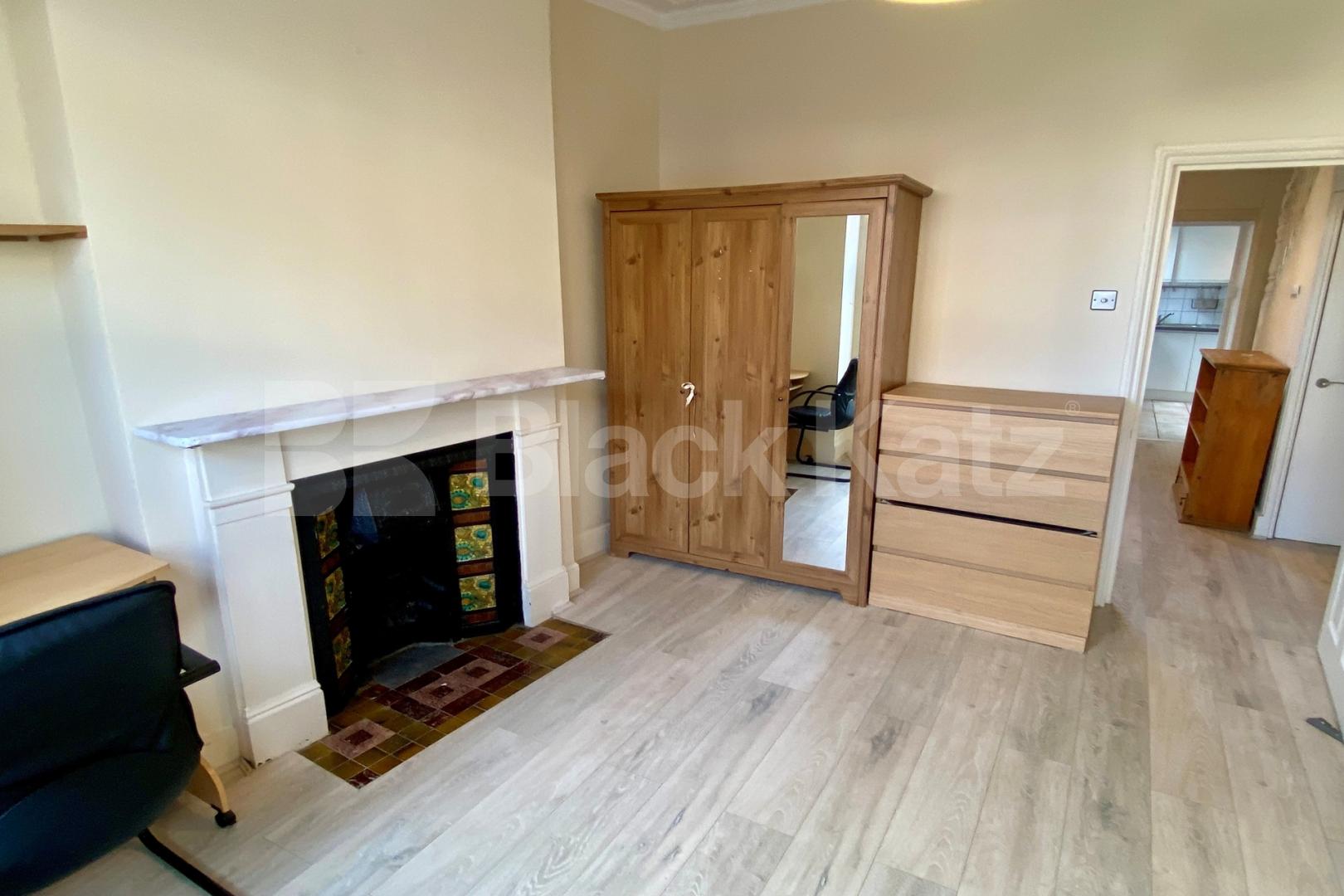 Flooded with natural light & offering 979 Sq Ft. of living & entertaining space Brading Road, Brixton