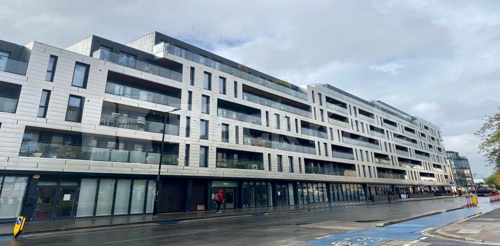 			LET , 2 Bedroom, 1 bath, 1 reception Apartment			 Southwark Bridge Road, Southwark