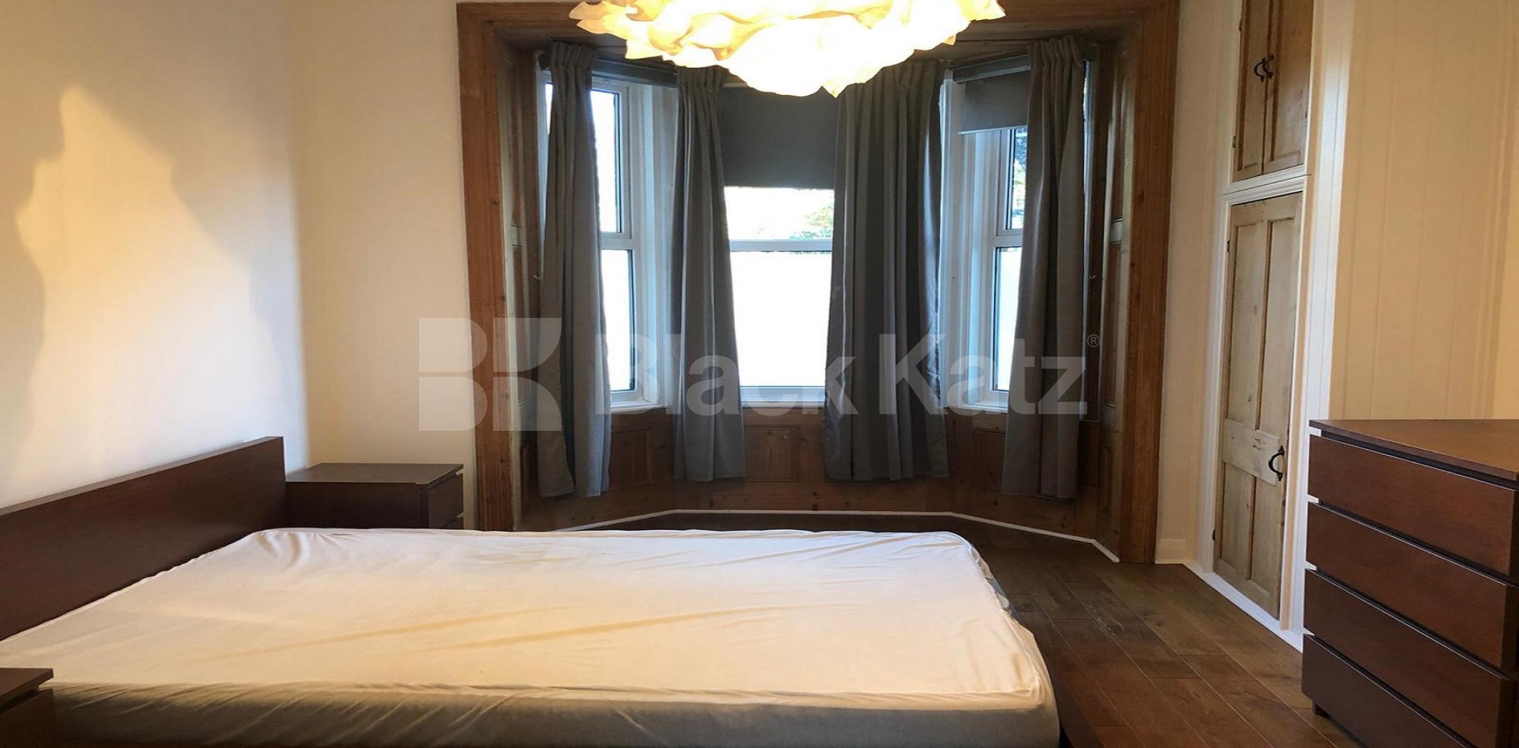 			LET , 2 Bedroom, 1 bath, 1 reception Apartment			 Chivalry Road, Clapham Junction 