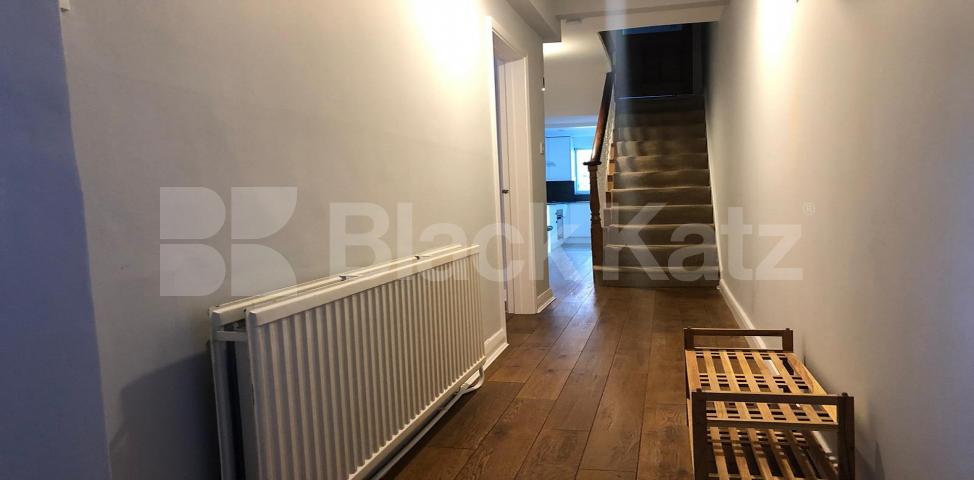 			NEW INSTRUCTION , 3 Bedroom, 1 bath, 1 reception Apartment			 Chivalry Road, Clapham Junction 