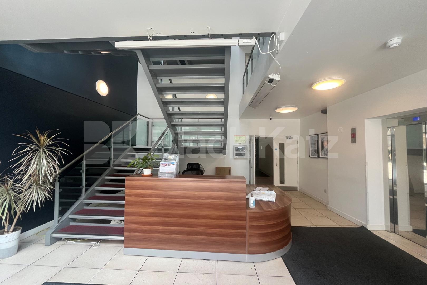 Flooded with natural light & 24 hour concierge service O Central Crampton Street, Elephant and Castle