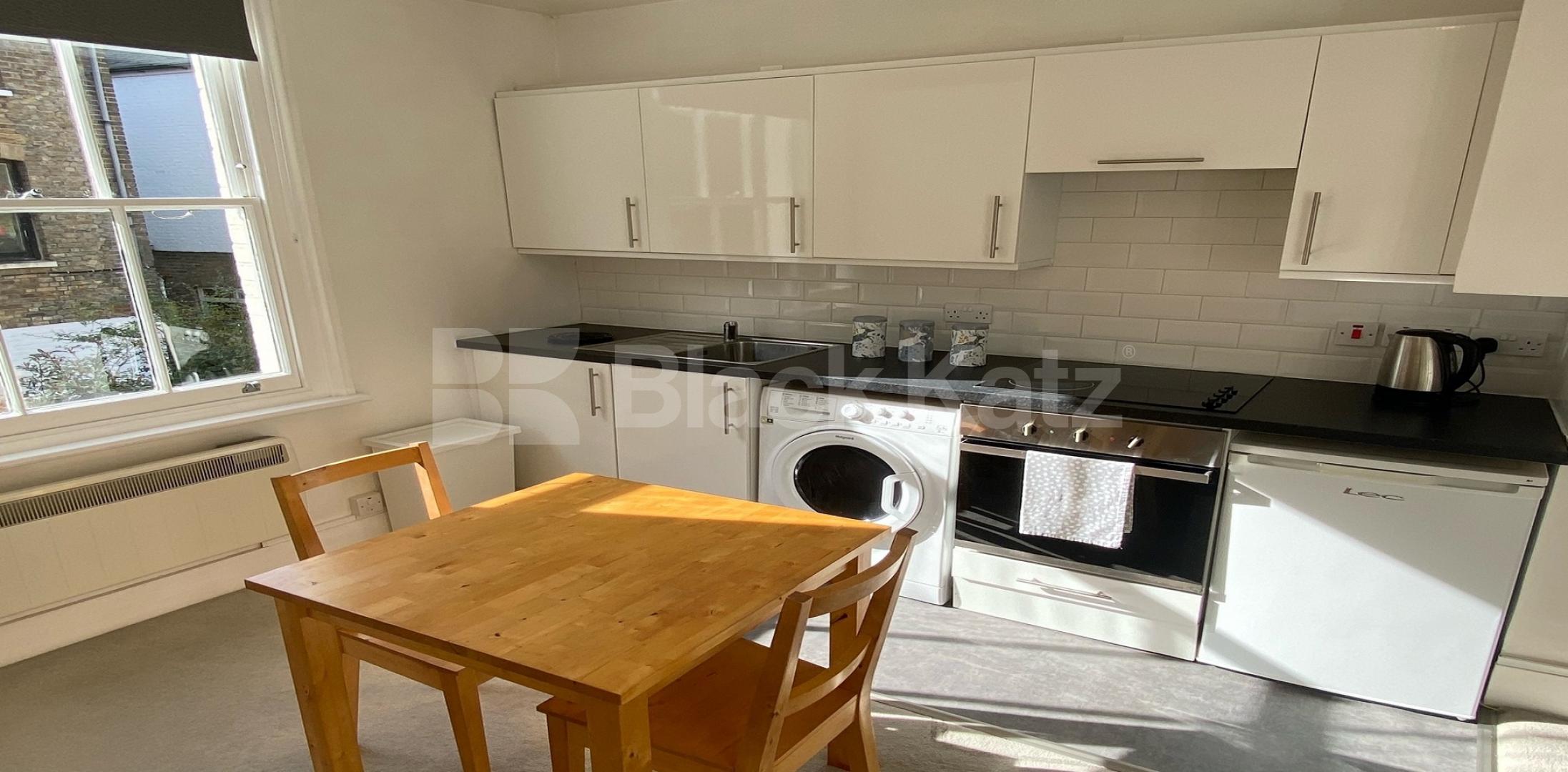Radiantly warm Studio Apartment, Part Furnished Apartment in Handforth