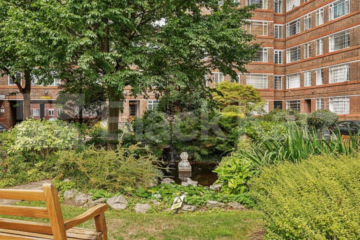 Highly desirable development with 24 hr concierge  Du Cane Court, Balham 