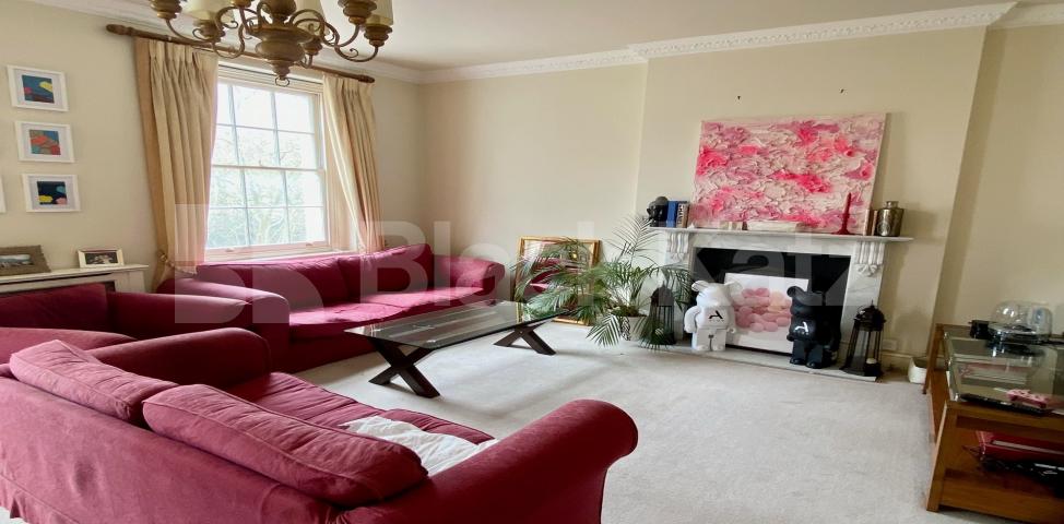 			LET  , 3 Bedroom, 2 bath, 1 reception Apartment			 St George’s Square, Pimilco / Victoria 