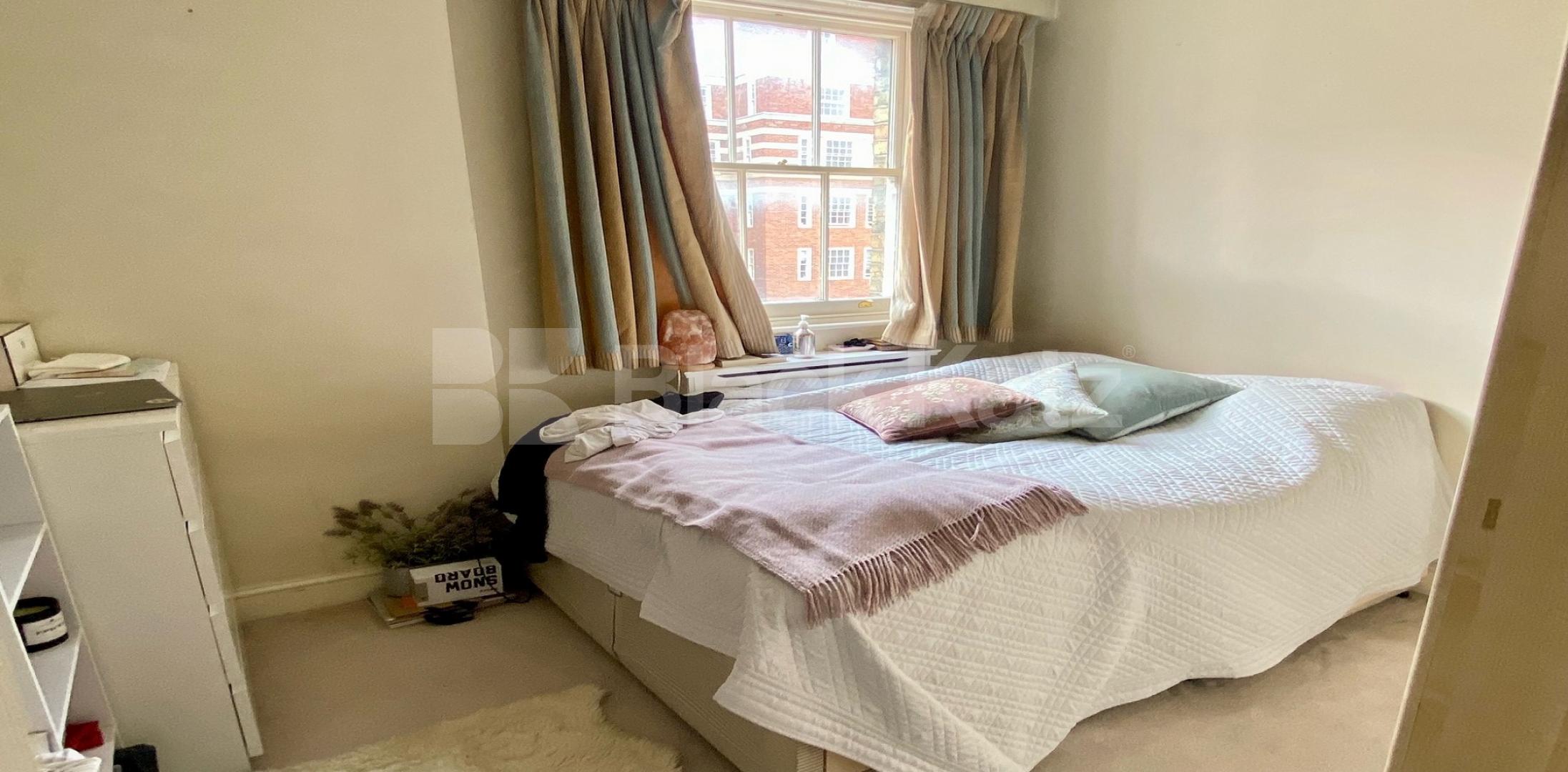 			LET  , 3 Bedroom, 2 bath, 1 reception Apartment			 St George’s Square, Pimilco / Victoria 