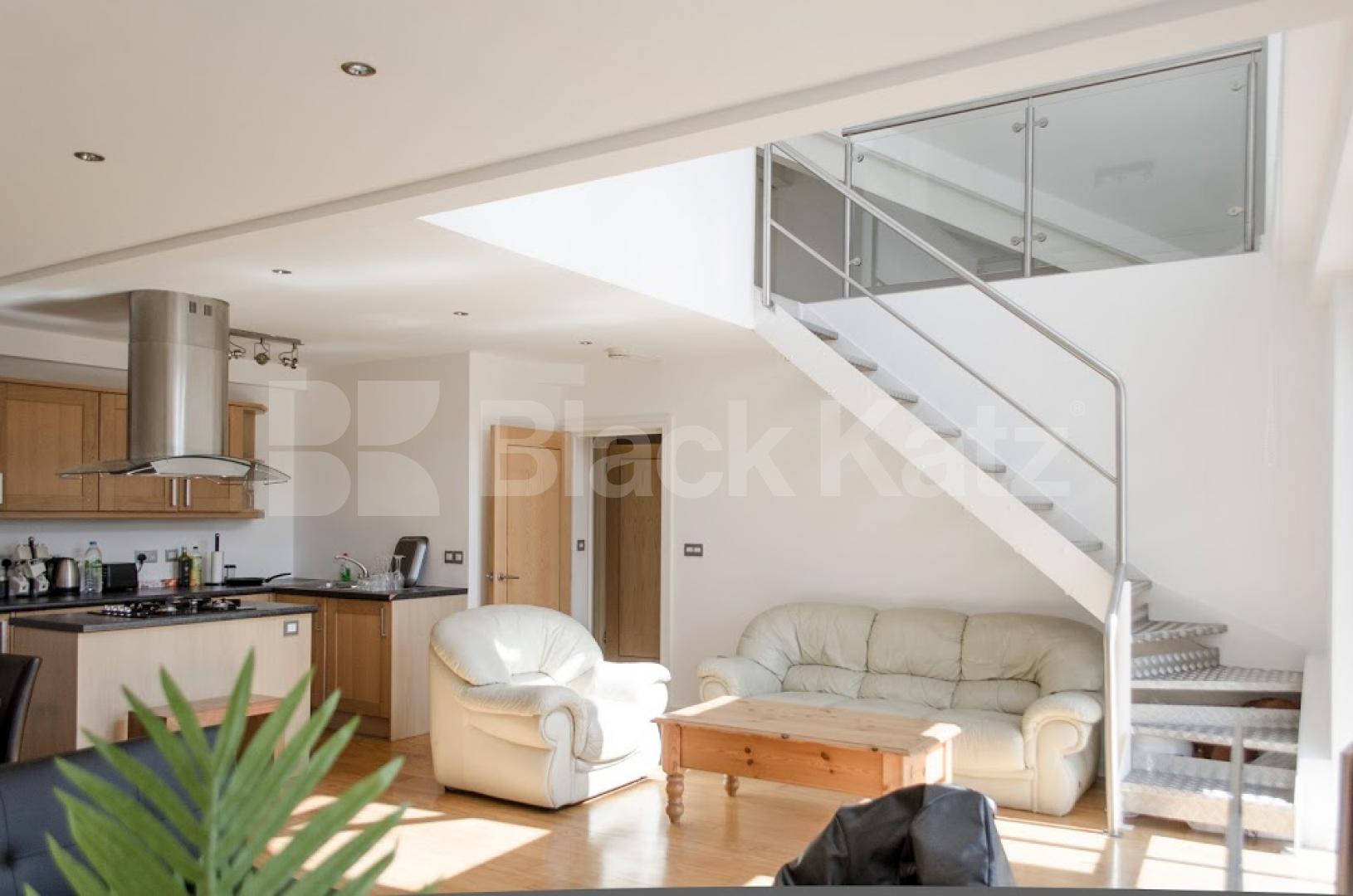 			LET , 2 Bedroom, 1 bath, 1 reception Apartment			 Shad Thames, London Bridge