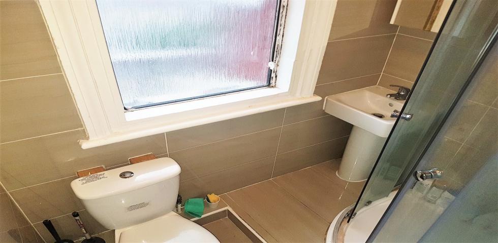 			NEWLY REFURBISHED, 2 Bedroom, 1 bath, 1 reception Flat			 Burnley Road, DOLLIS HILL